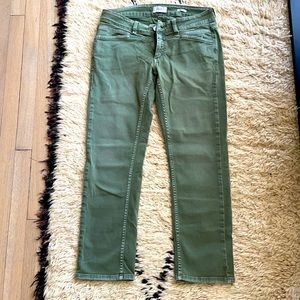 Closed Cropped Jeans